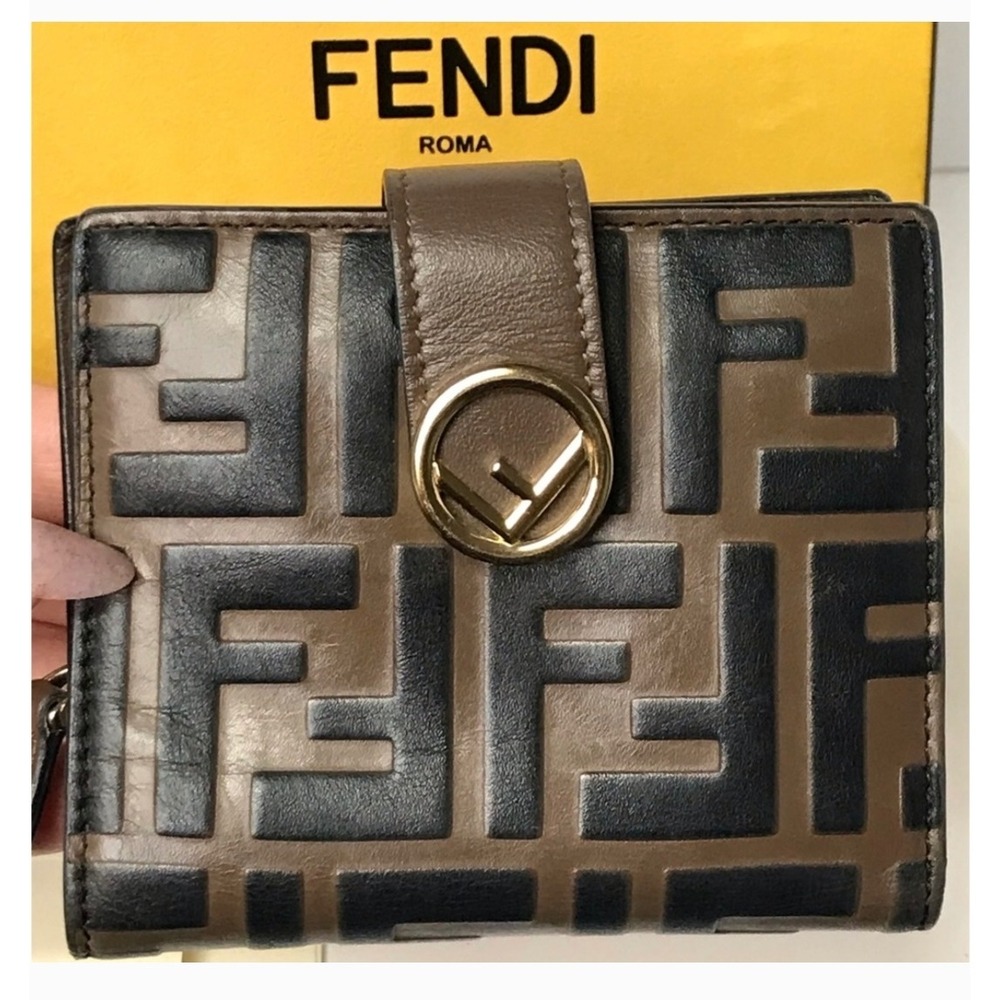 Fendi Roma Wallet FF Logo Snap Closure Bifold Coin Purse - Picture 4 of 13